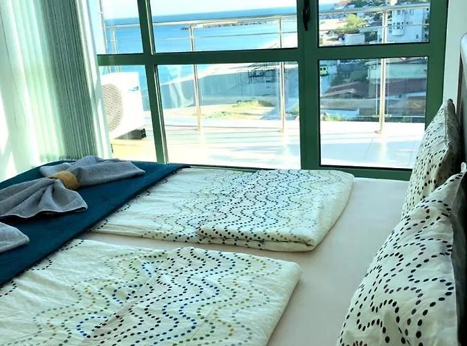 17 Kabakum Beach, Vladimir Raichev 63 アパート *